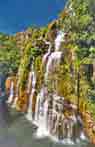 Chapada dos Veadeiros GO: cachoeira Almécegas: 50m de altura e rara beleza